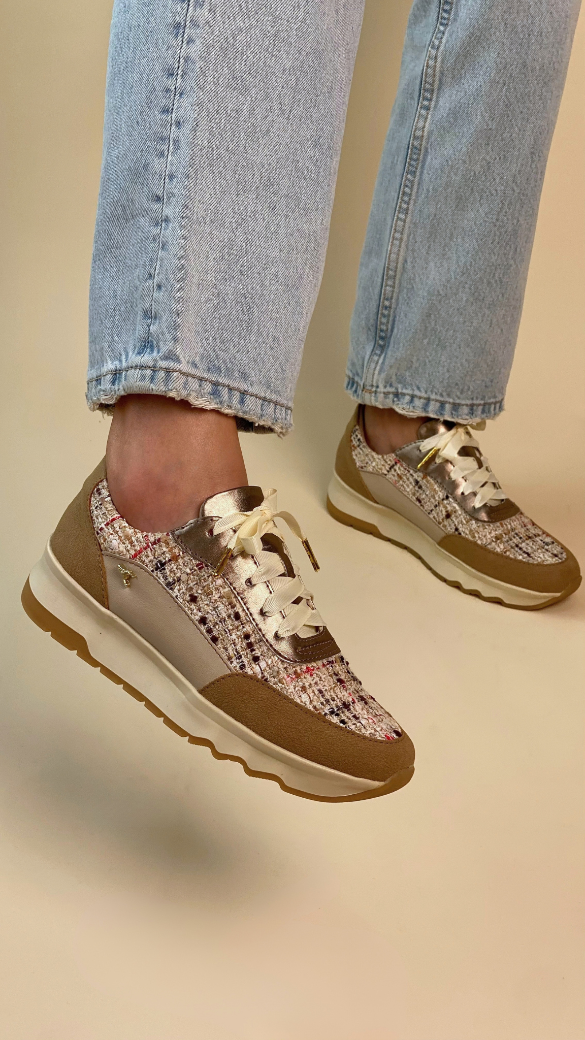 Tenis Urbanos Beige