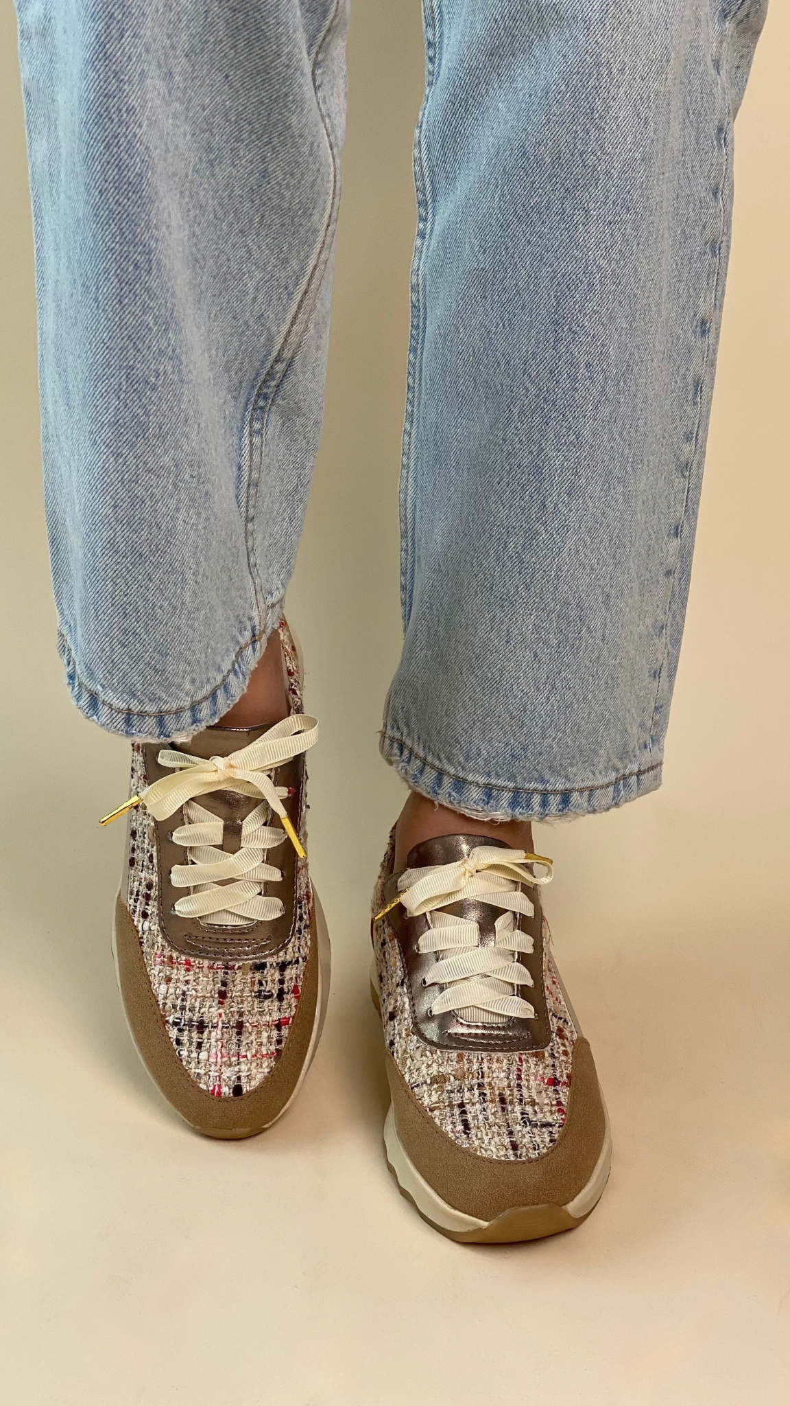 Tenis Urbanos Beige