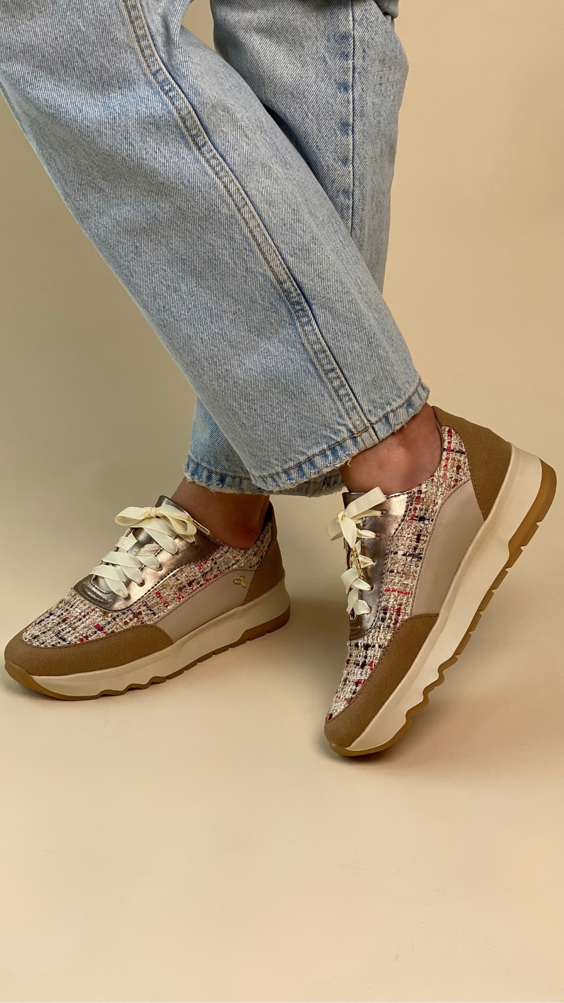 Tenis Urbanos Beige