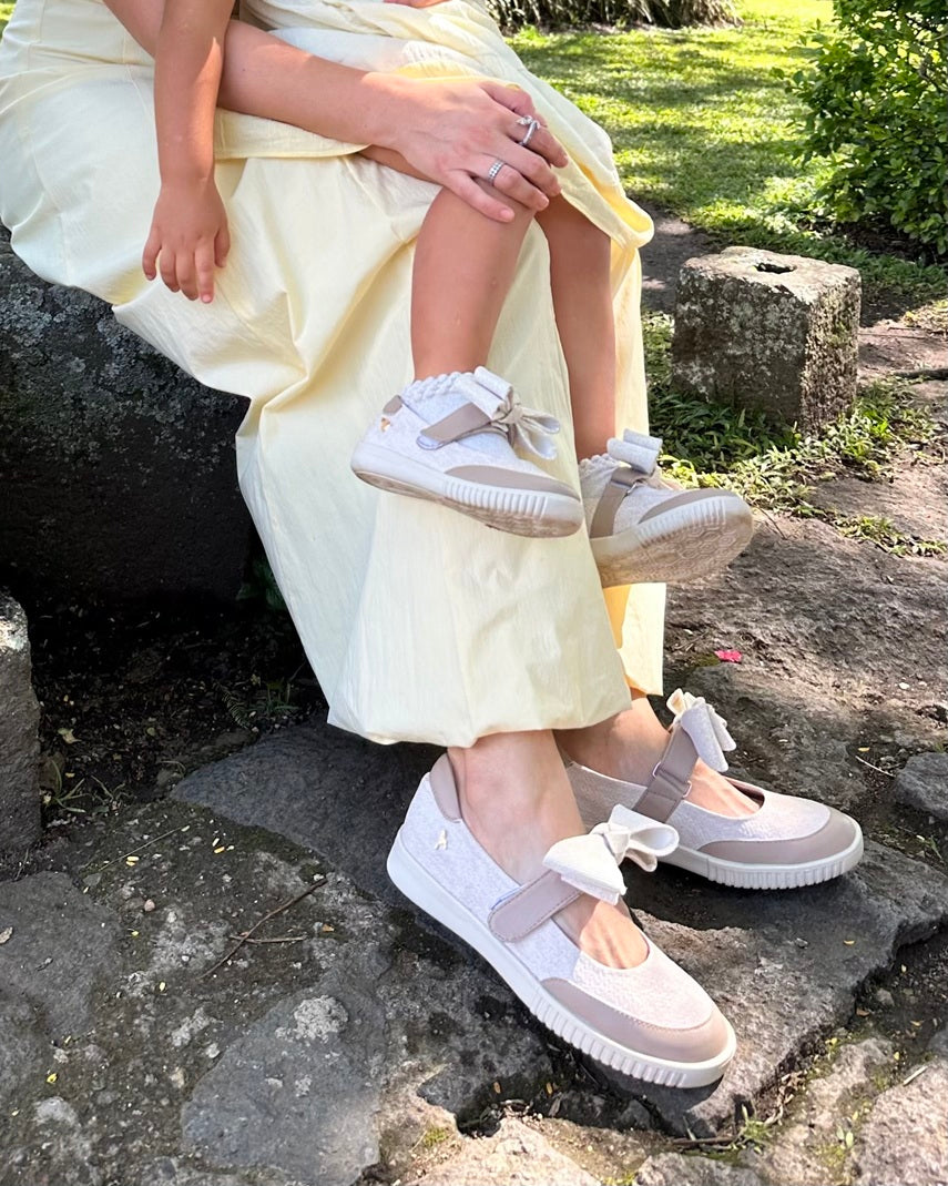 Tenis Estilo Mary Jane Niña Beige