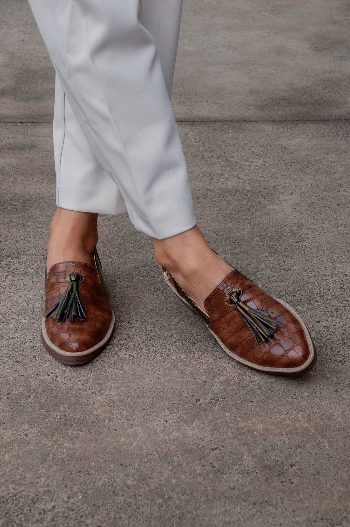 Mocasines para mujer hechos en Costa Rica. Diseño cómodo, elegante y versátil para uso diario con envío nacional e internacional.