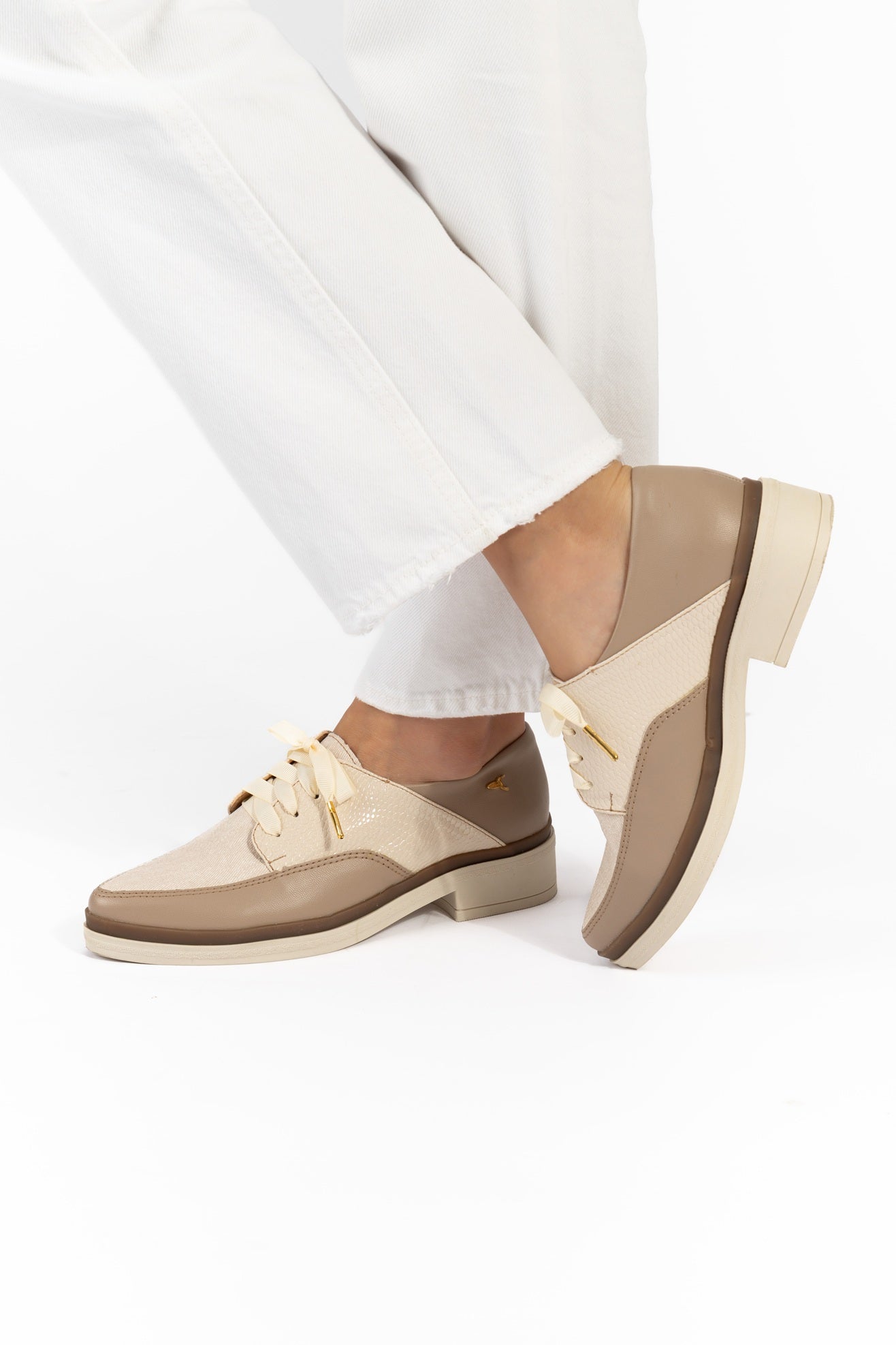 Derby Bicolor Bayleys