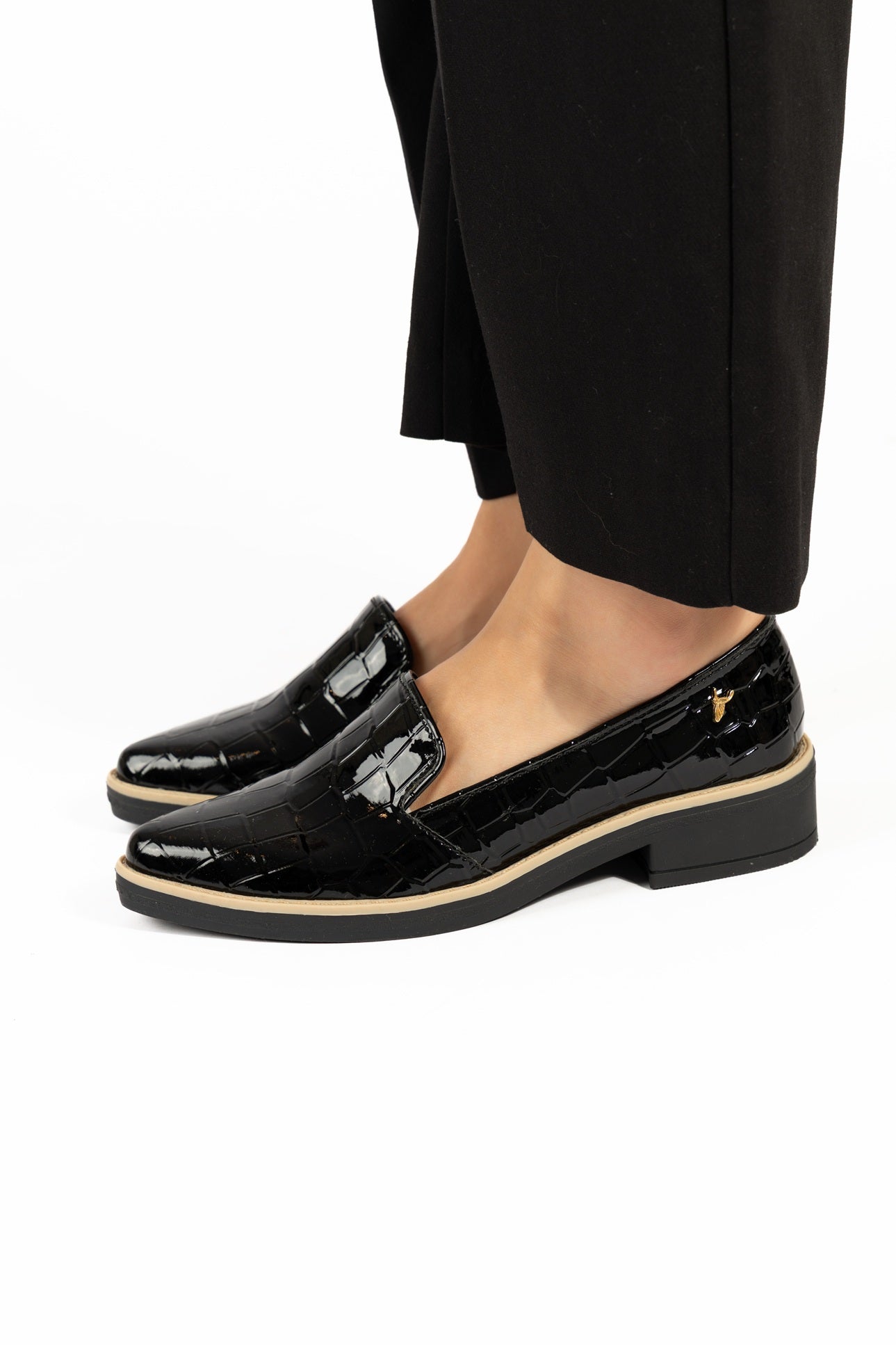 Mocasín Tipo Slipper Lagarto Negro
