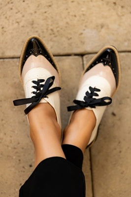Oxford Clásico Wingtip Crema