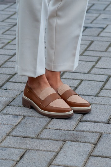 Mocasín Antifaz Clásico Almendra