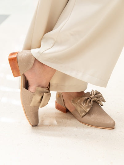 Mocasines para mujer hechos en Costa Rica. Diseño cómodo, elegante y versátil para uso diario con envío nacional e internacional.