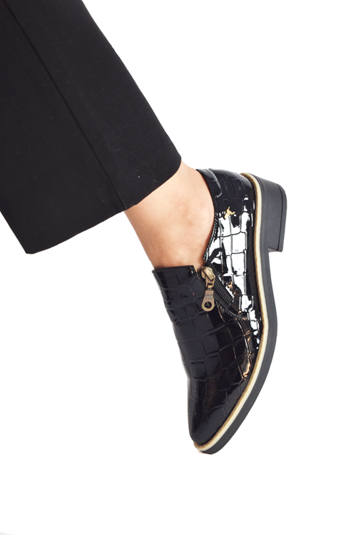 Mocasín con Zipper Lateral Lagarto Negro