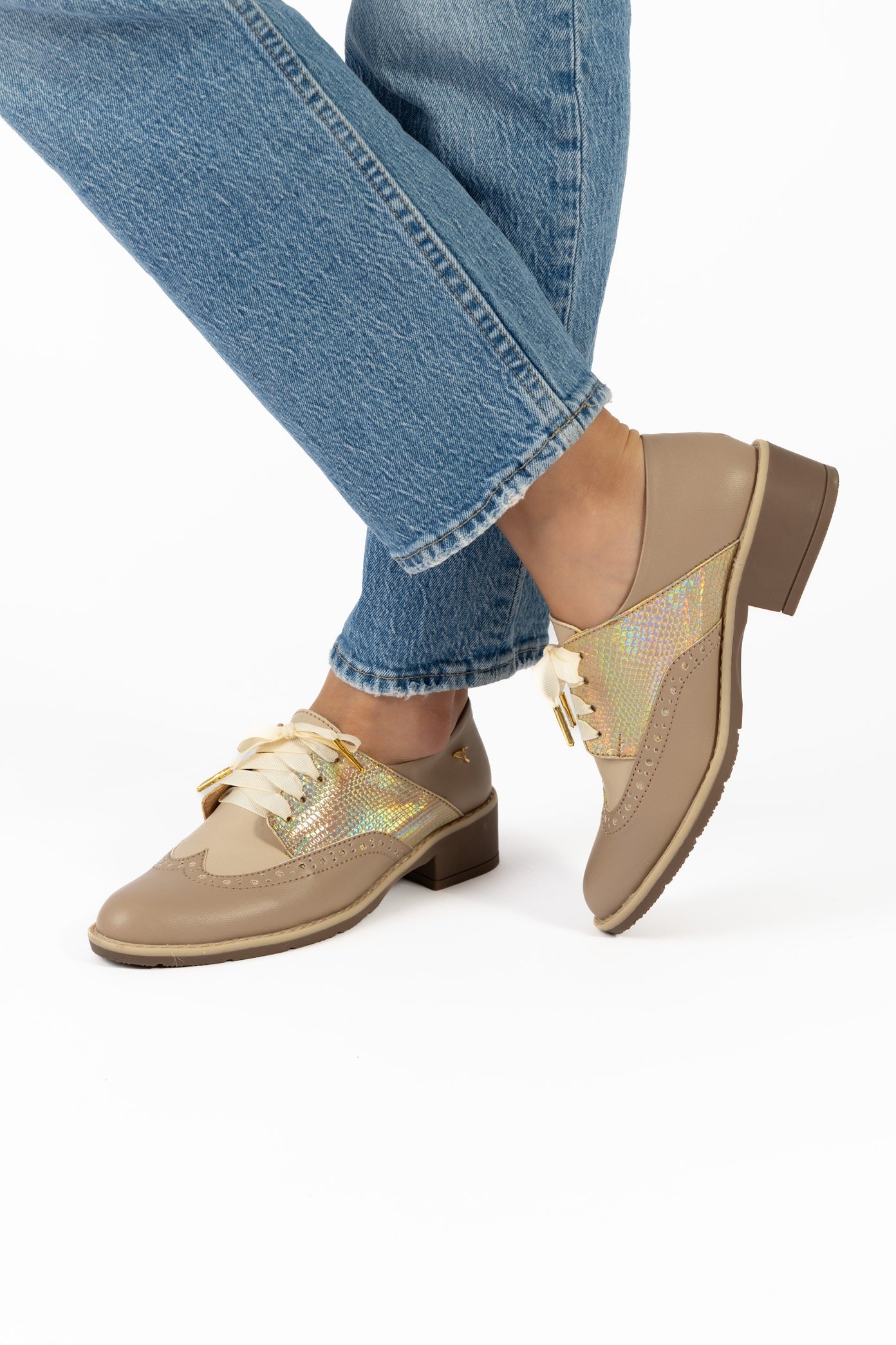 Derby Wingtip Punta Redonda Ostion