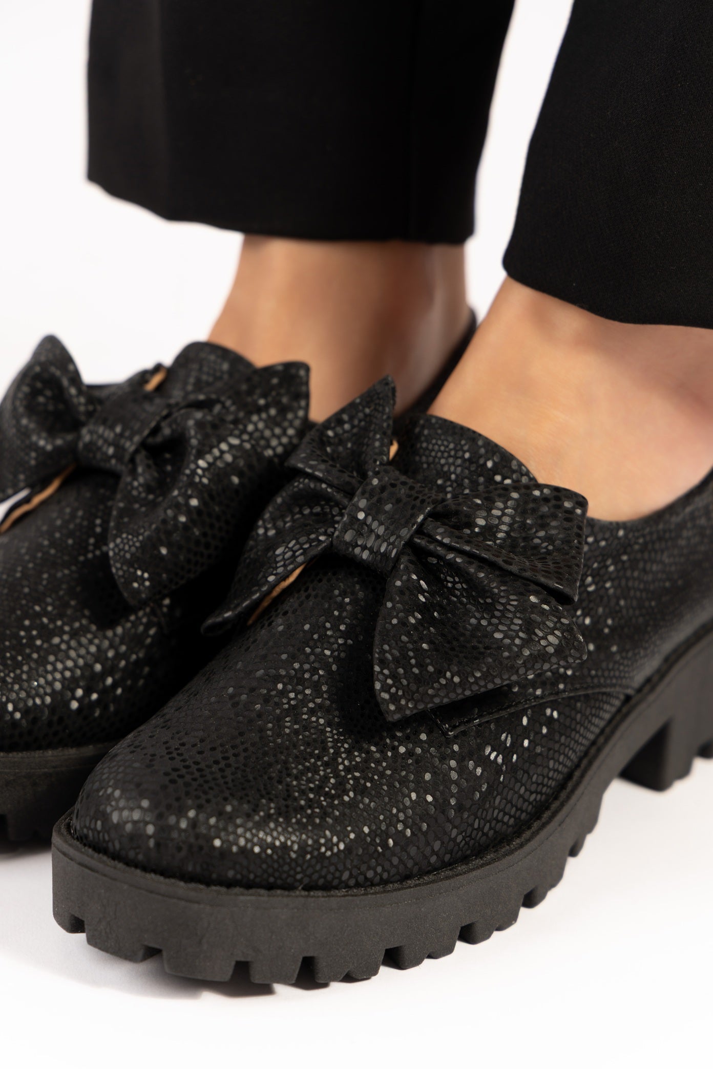 Mocasín Con Lazo Mistic Negro