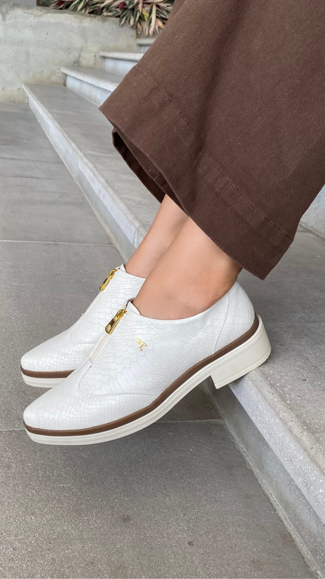 Oxford with ZipperPiton Cream