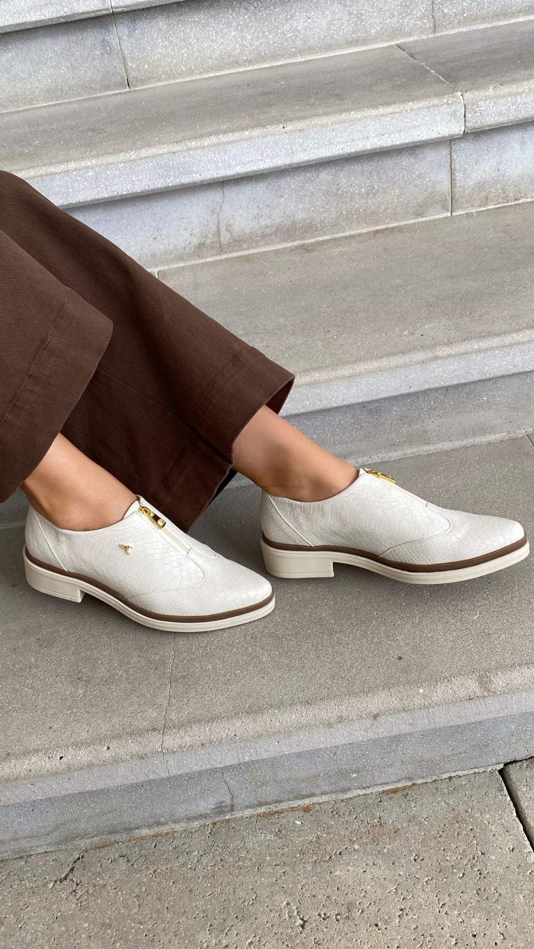 Oxford with ZipperPiton Cream