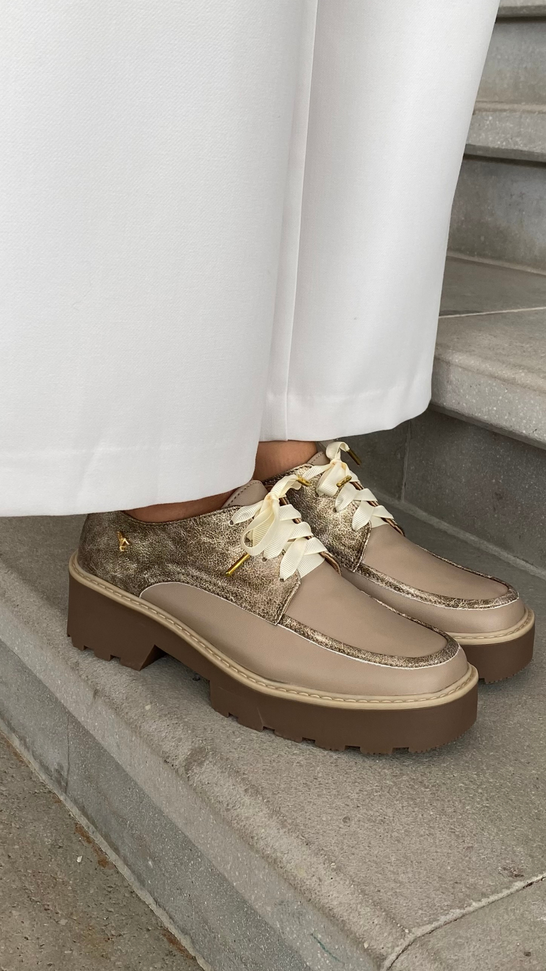 Oyster Square-Toe Derby