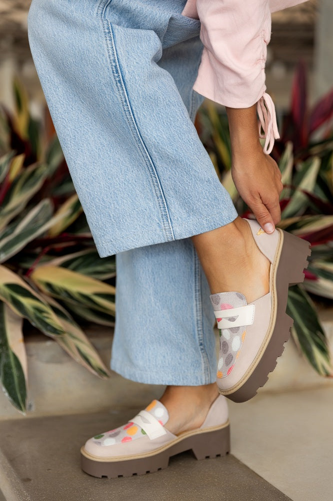 Mocasín Cut- Out Punta Cuadrada Maquillaje