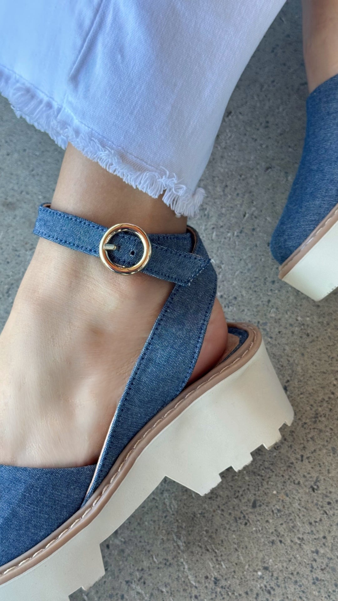 Sandalia Punta Cuadrada Denim