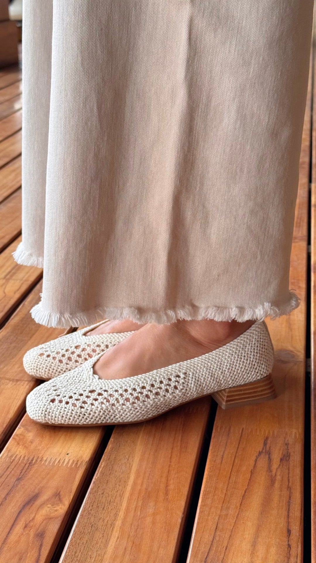 Mary jane y flats para mujer diseñados y hechos en Costa Rica. Calzado cómodo, femenino y versátil con envío a todo Costa Rica e internacional.