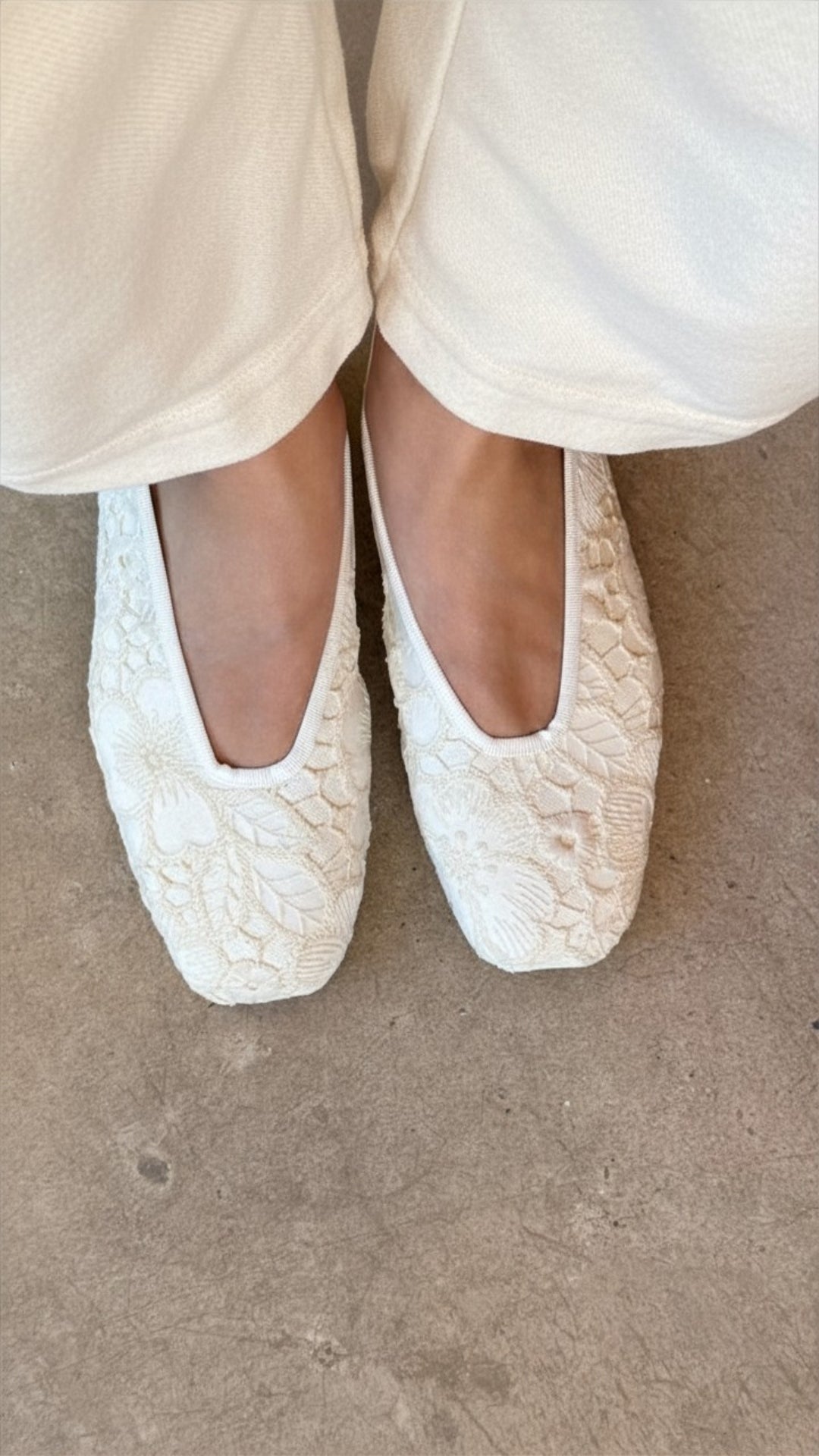 Flat Atemporal Beige