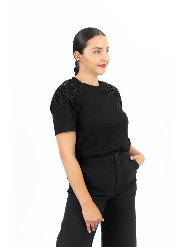 T-Shirt Apliques Negro-Liso
