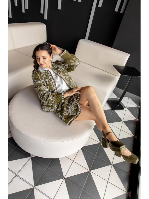Conjunto Chaqueta Falda Verde Olivo