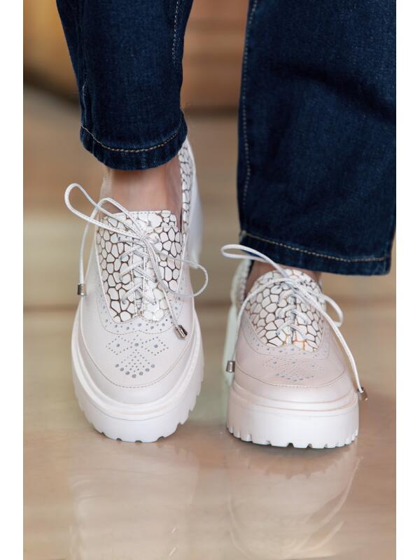 Mocasín Contemporaneo con Plataforma Blanco Ostra