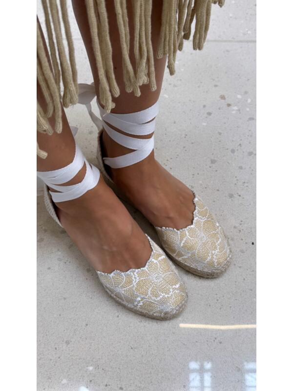 Alpargata Bordada con Cuña Baja Blanco