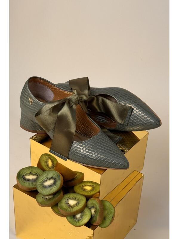 Tacon con Lazo Statement Charol Olivo