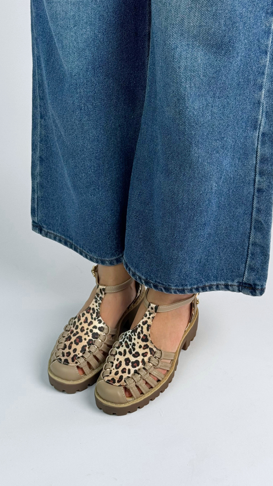 Sandalia Estilo Fisherman Animal print