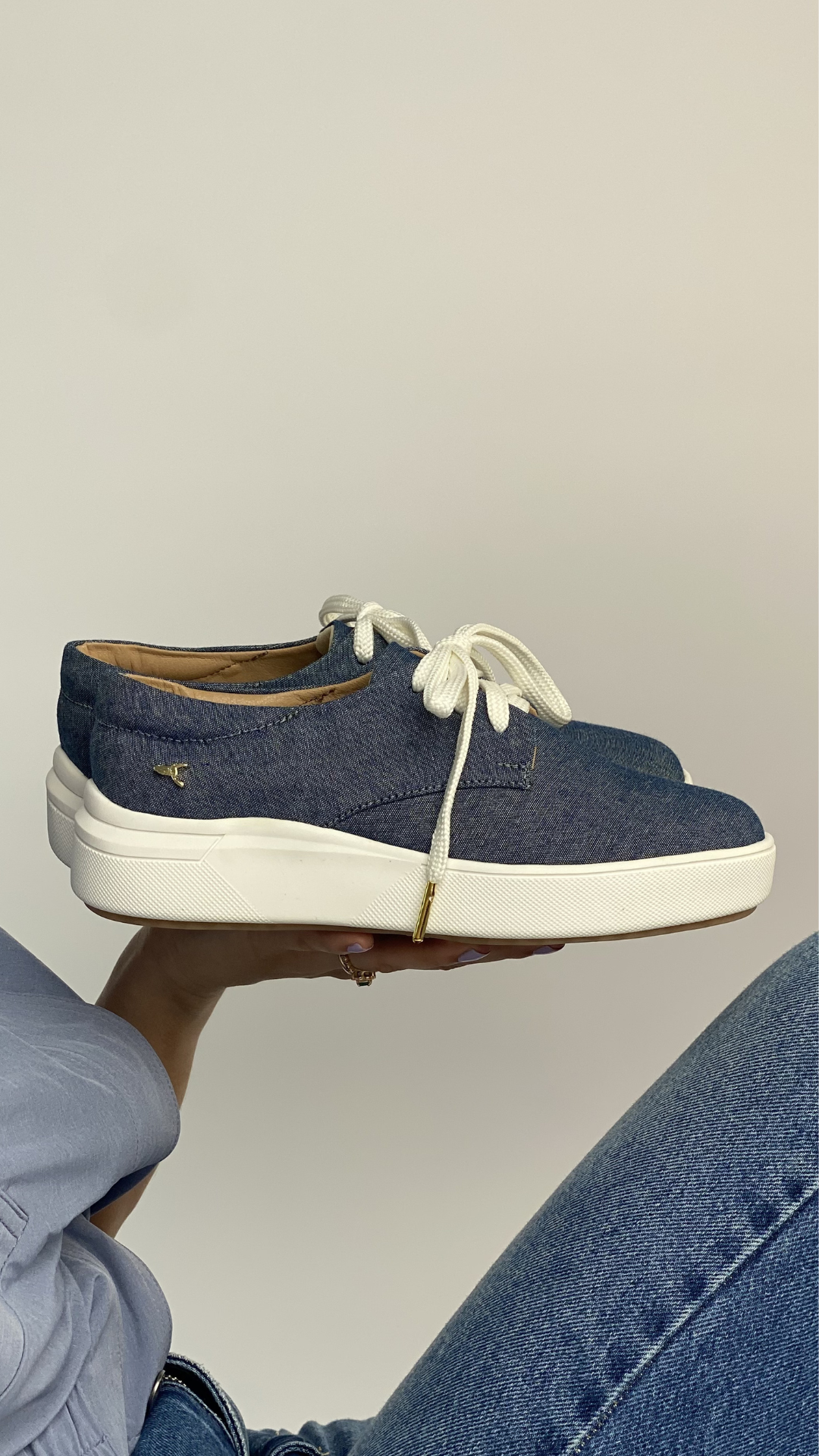 Cream Urban Sneakers