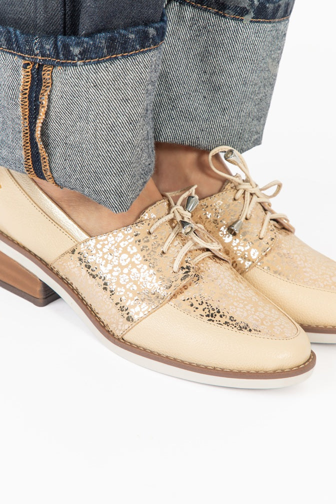 Derby Casual Mantequilla