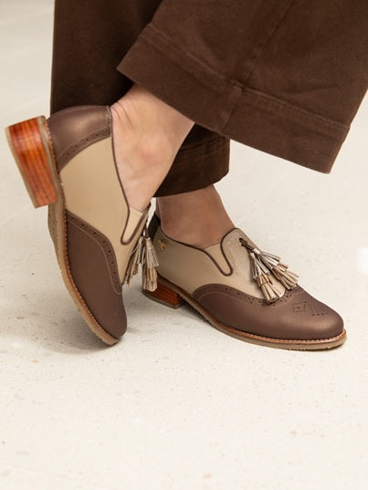 Mocasín Wingtip con Pompones Bronze