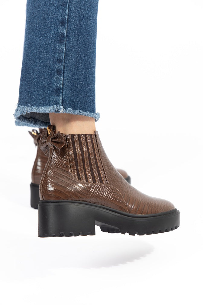 Botin Chelsea Travel Mustang