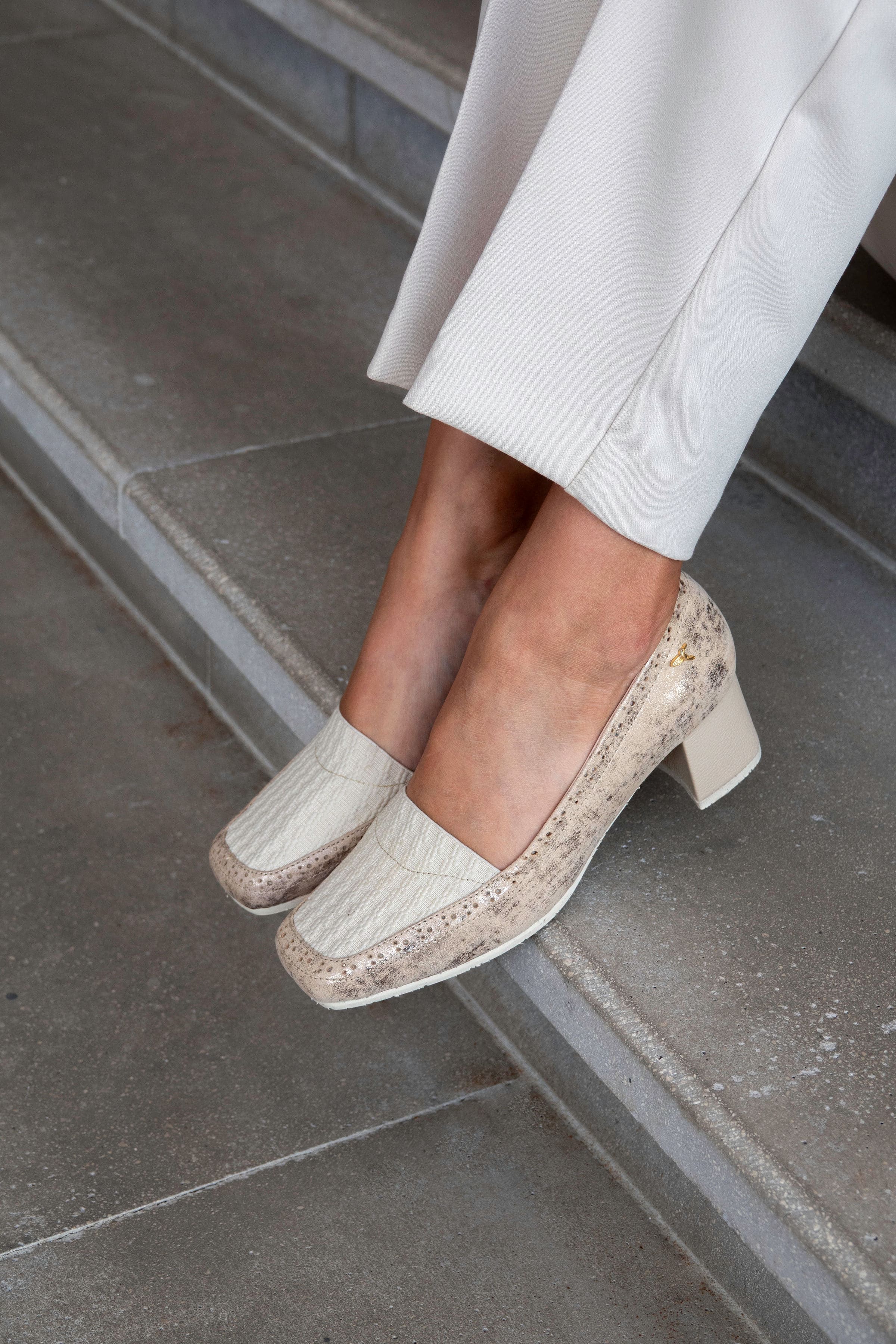 Mocasín Clasico con Elastico Beige
