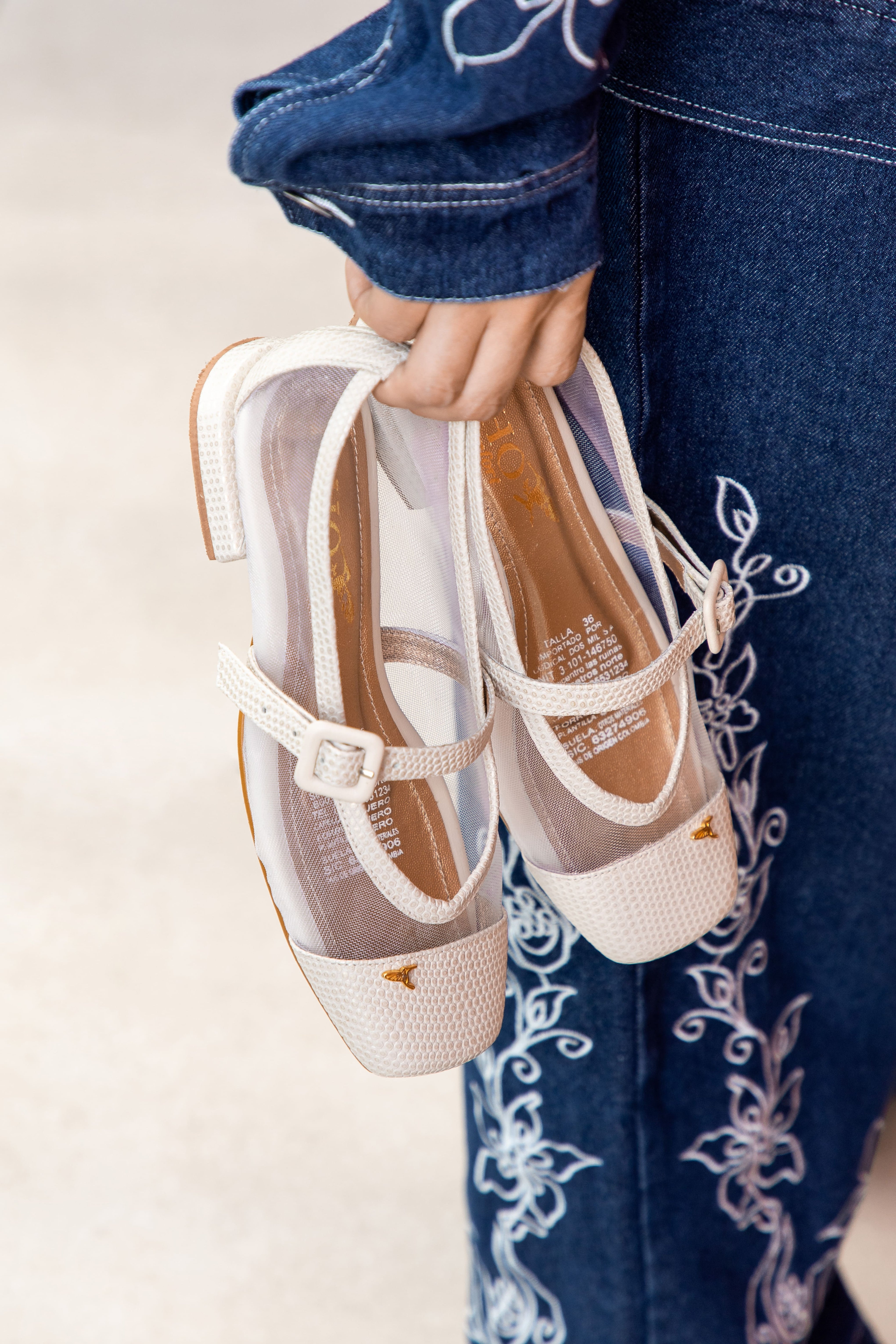 Mary Jane Flat con Transparencia Talco