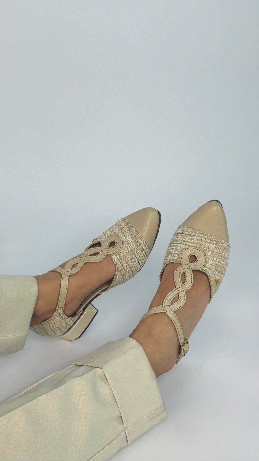 T-Strap Mary jane Beige