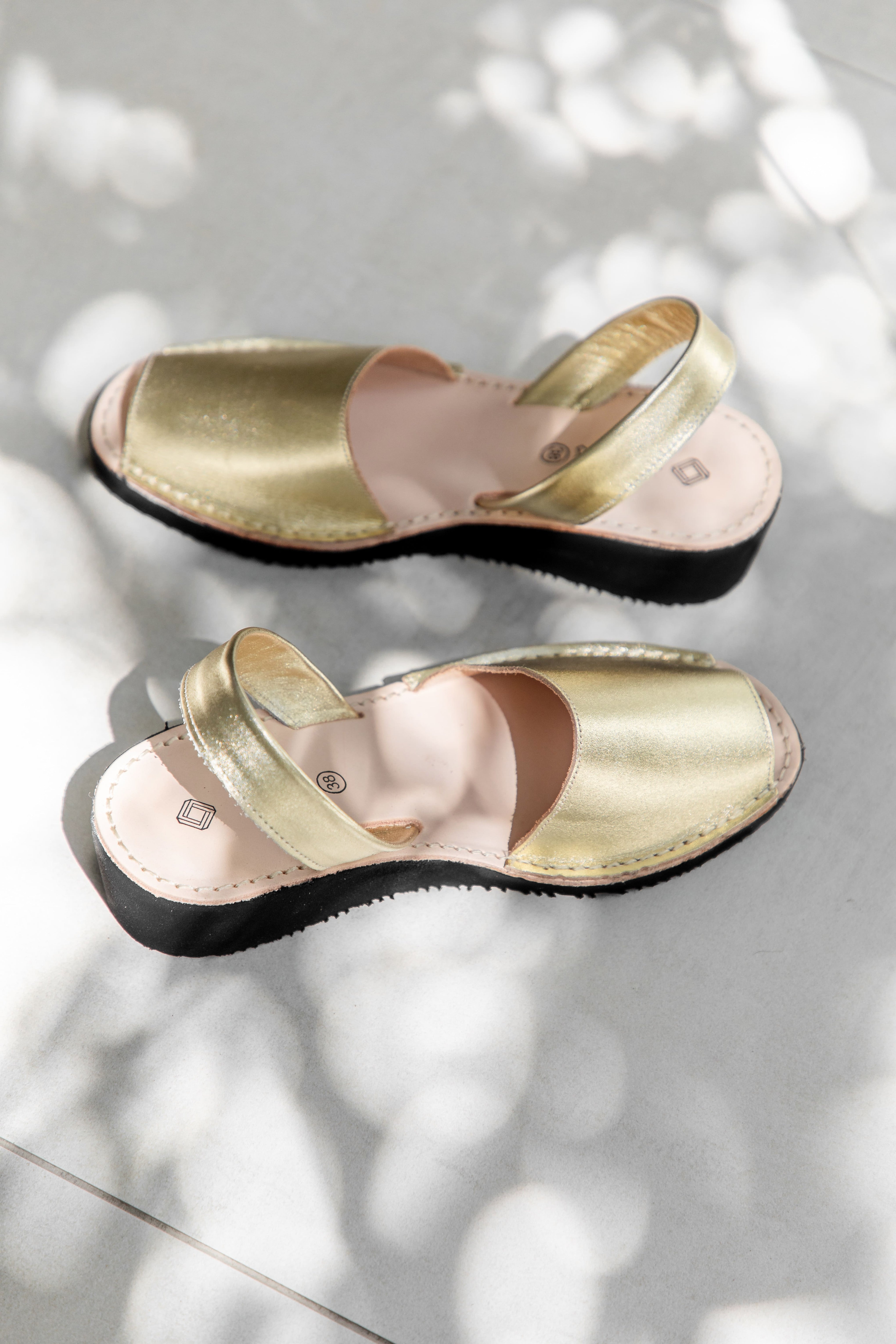 Spanish Abarca Espadrille Wedge Champagne