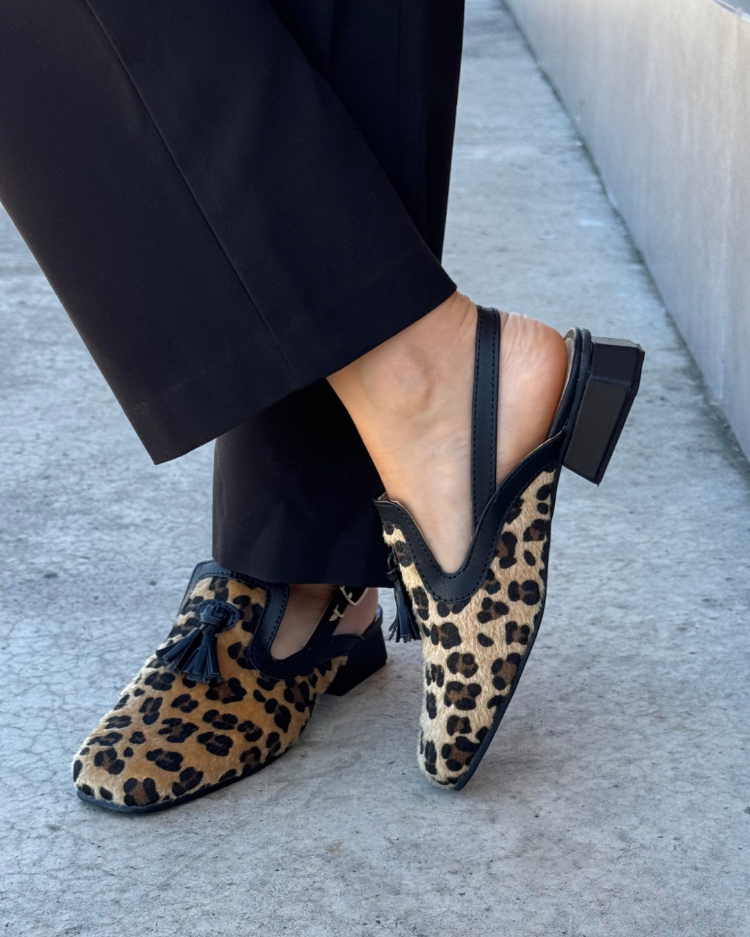 Mocasín con PomponesAnimal Print