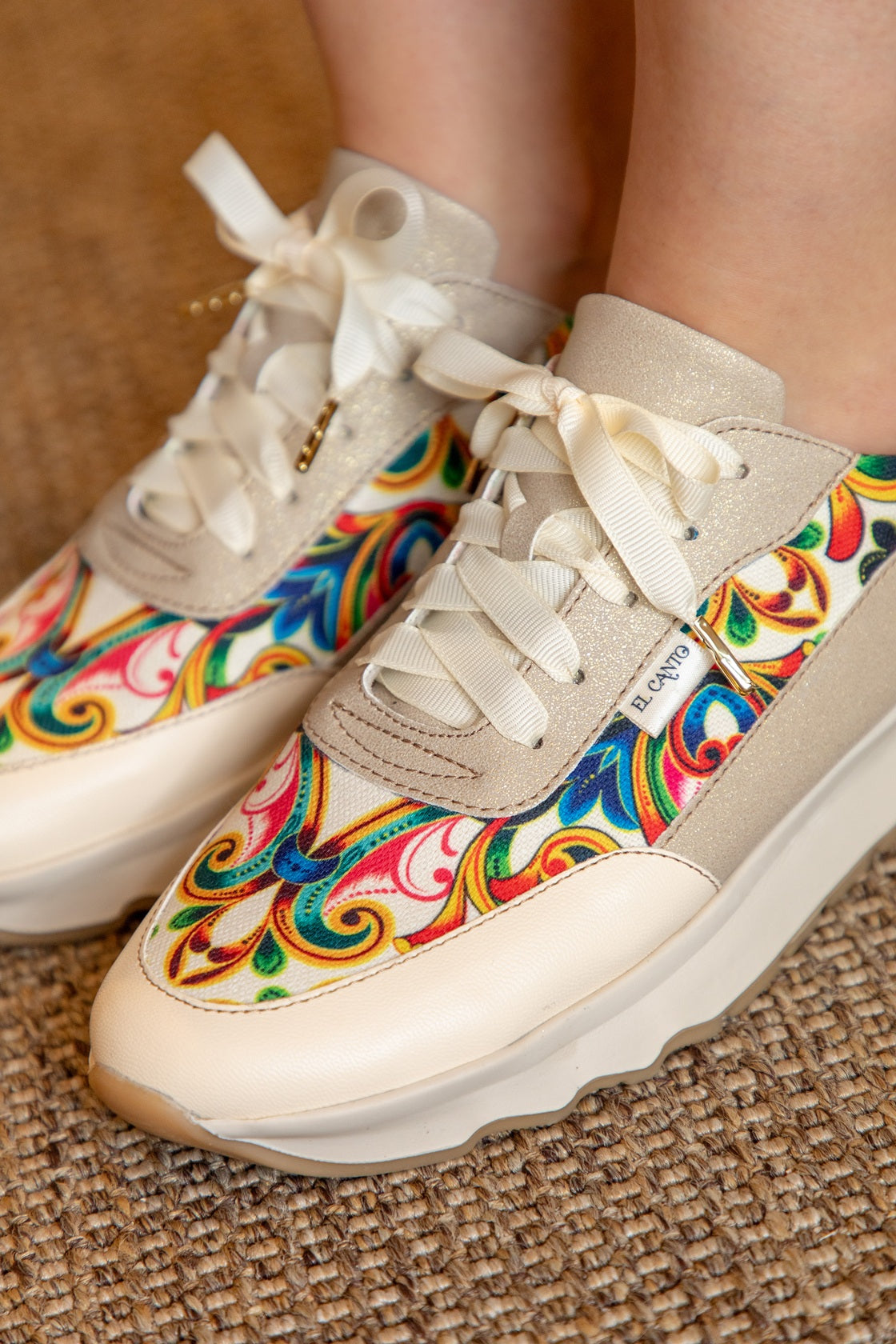 Tenis Urbanos Crema