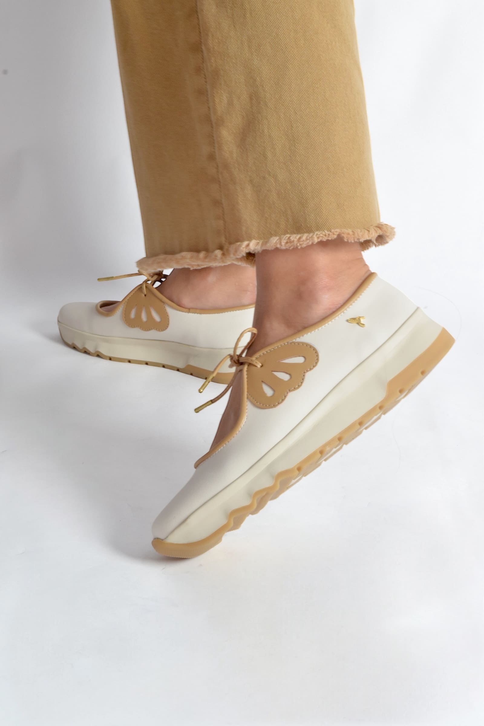 Butterfly Tennis Shoe