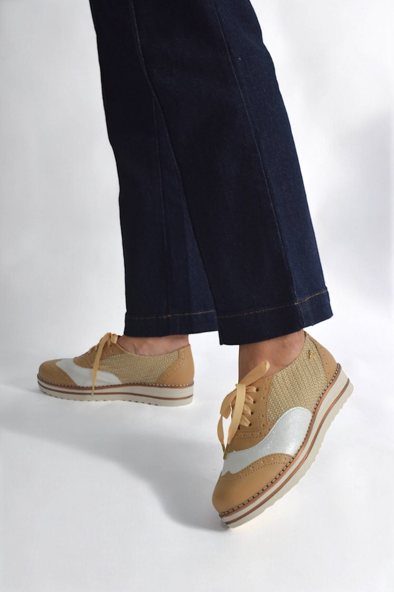 Oxford Sport Goat Camel