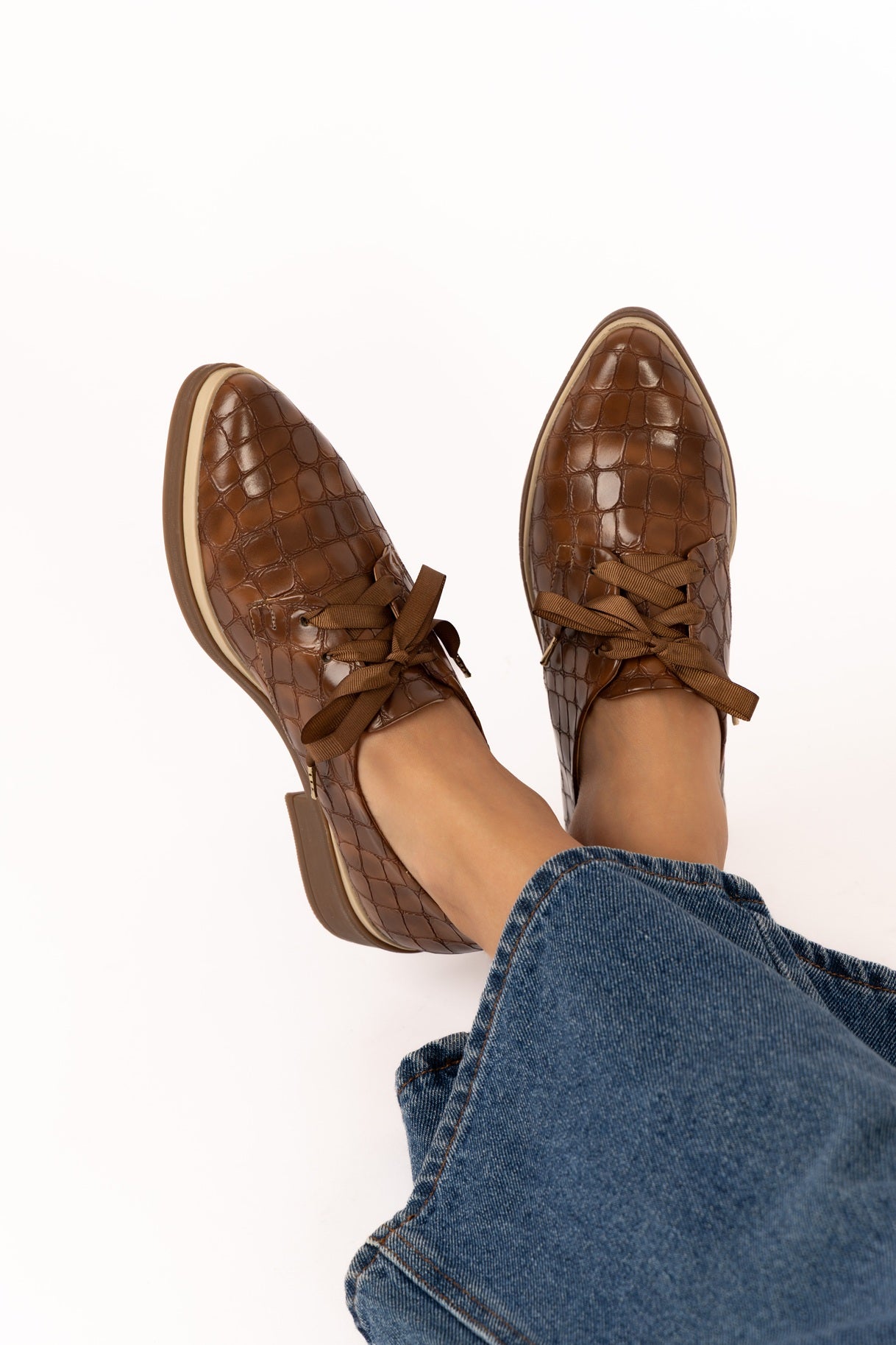 Classic Derby New Tan
