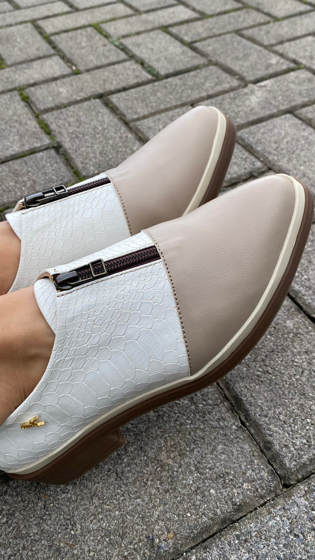 Oyster Oxford with Zipper