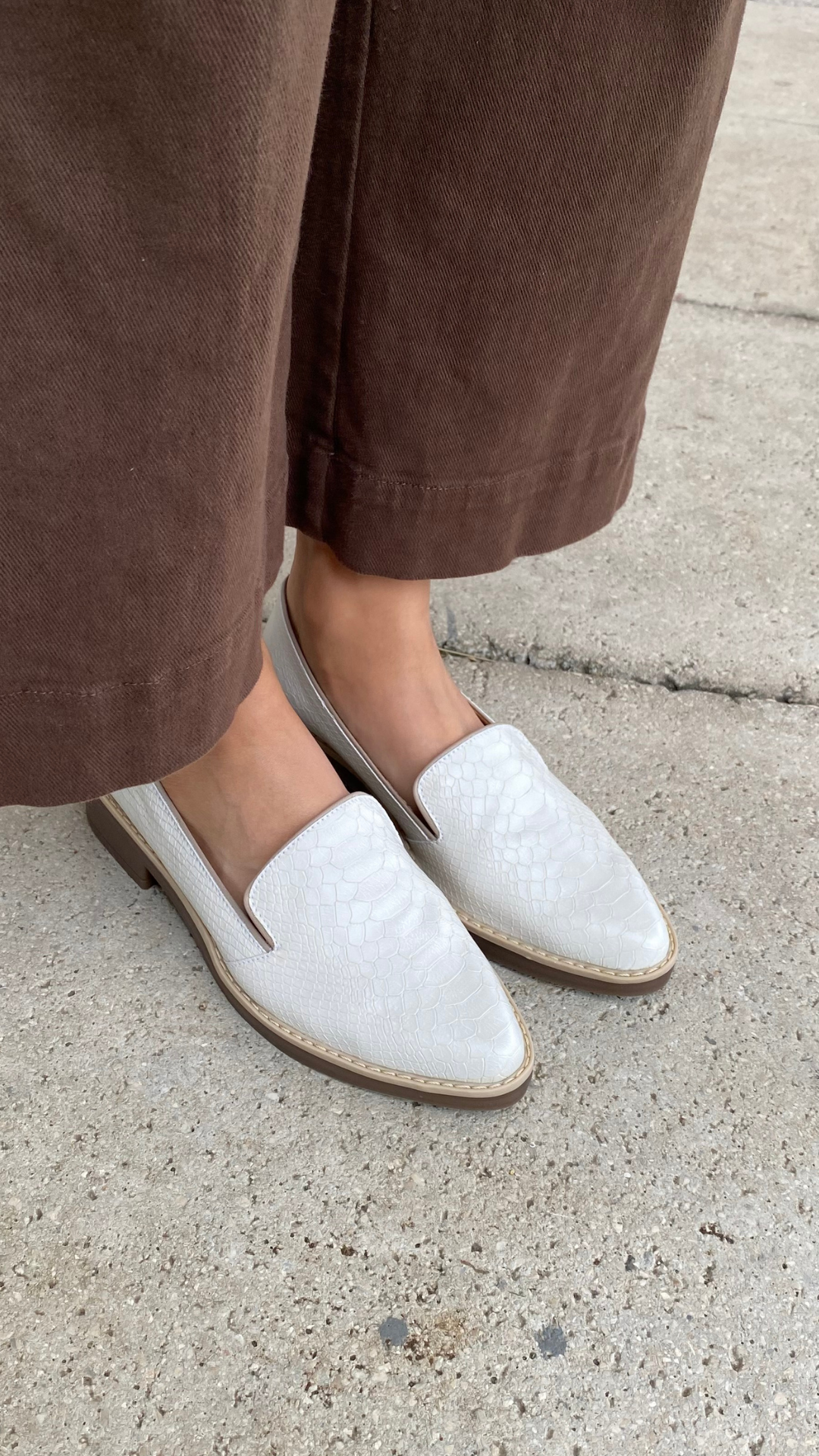 Mocasines para mujer hechos en Costa Rica. Diseño cómodo, elegante y versátil para uso diario con envío nacional e internacional.