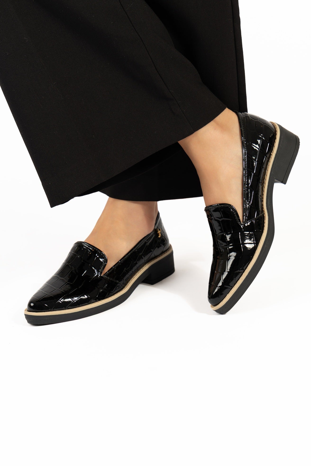 Mocasín Tipo Slipper Lagarto Negro