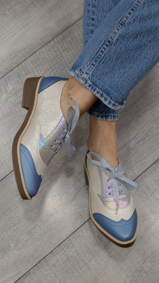 Oxford Clásico Wingtip Greta Blanco