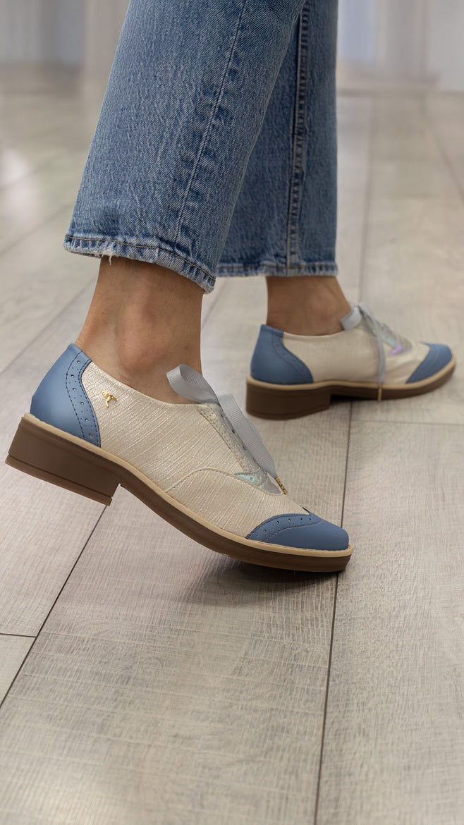 Oxford Classic Wingtip Greta White