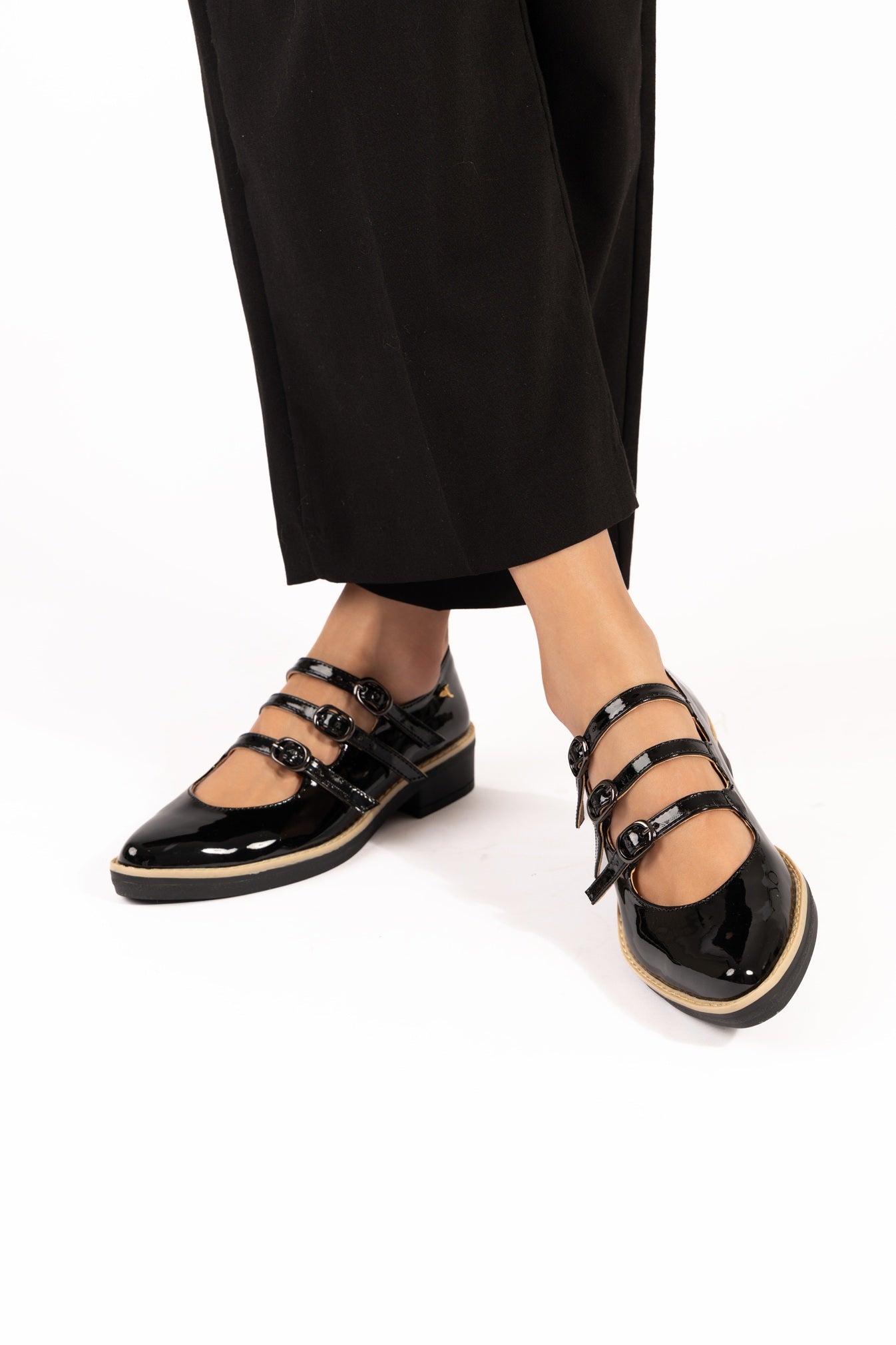 Triple-Strap Mary Jane Negro-Liso