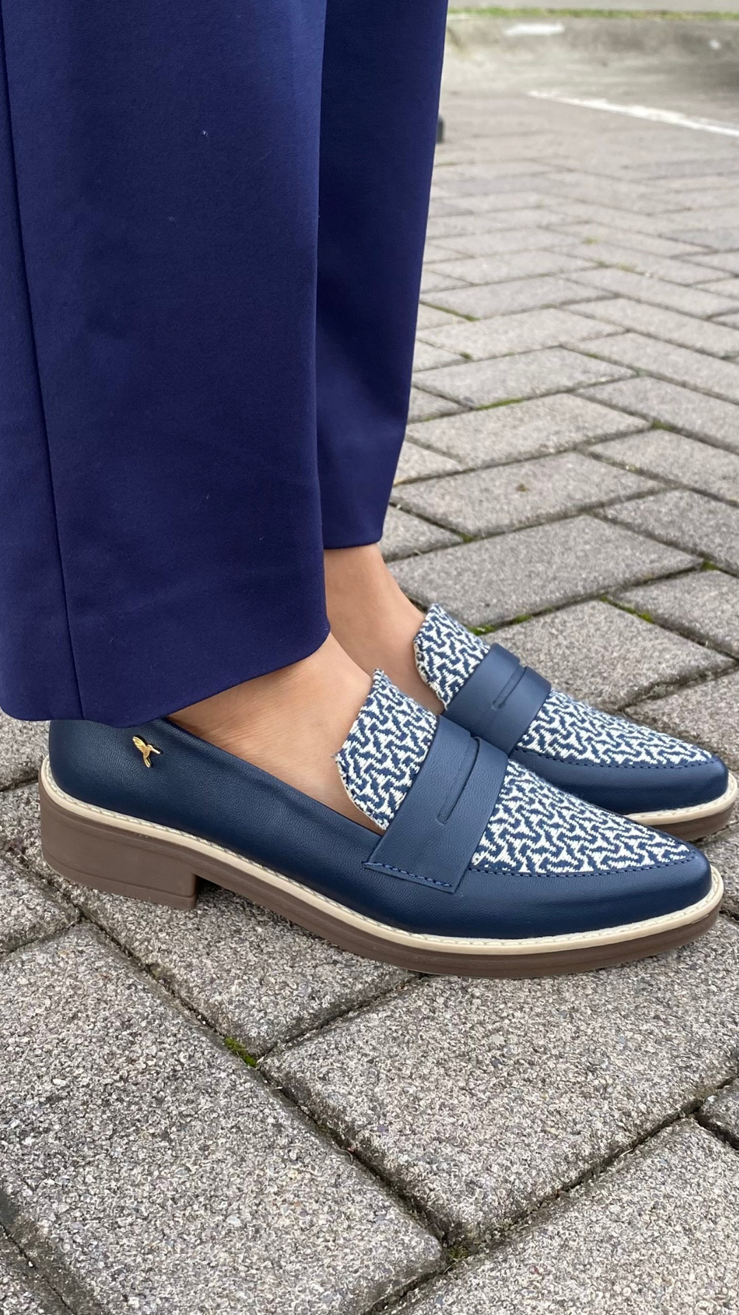 Mocasines para mujer hechos en Costa Rica. Diseño cómodo, elegante y versátil para uso diario con envío nacional e internacional.