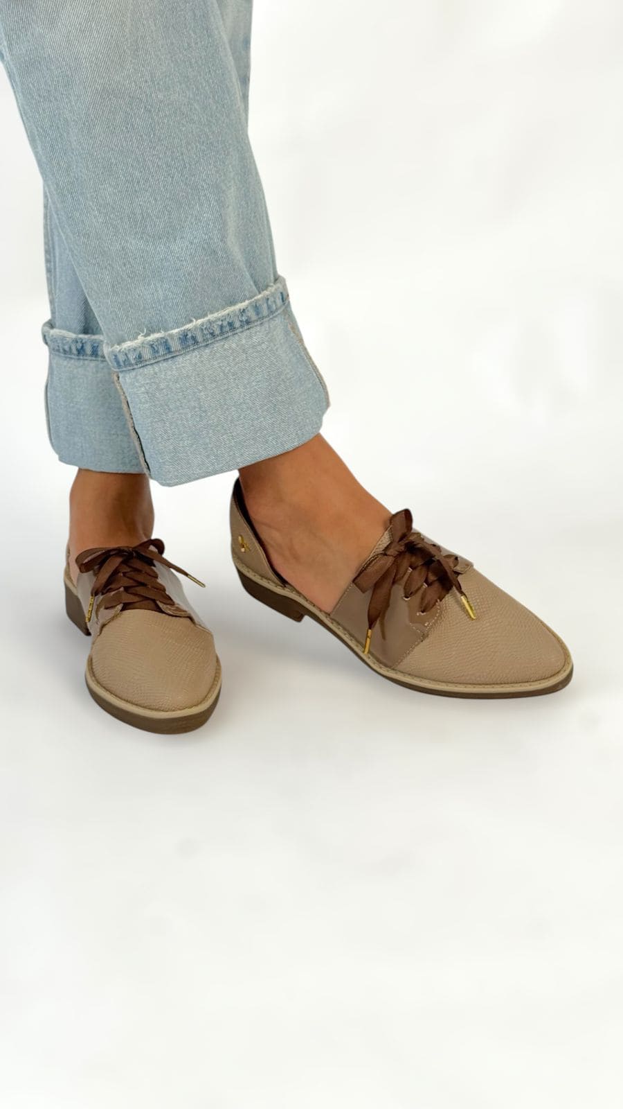 Cut-Out Derby Ostion