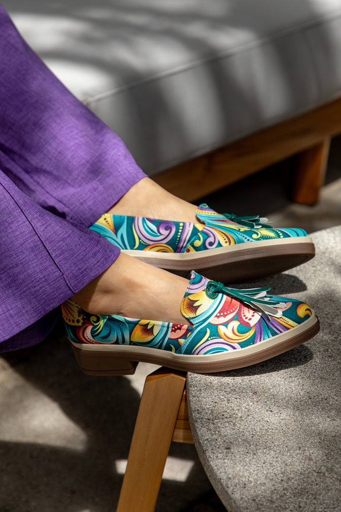 Mocasín Tipo Slipper con Pompones Tela Fidenza Verde Agua-Cabras