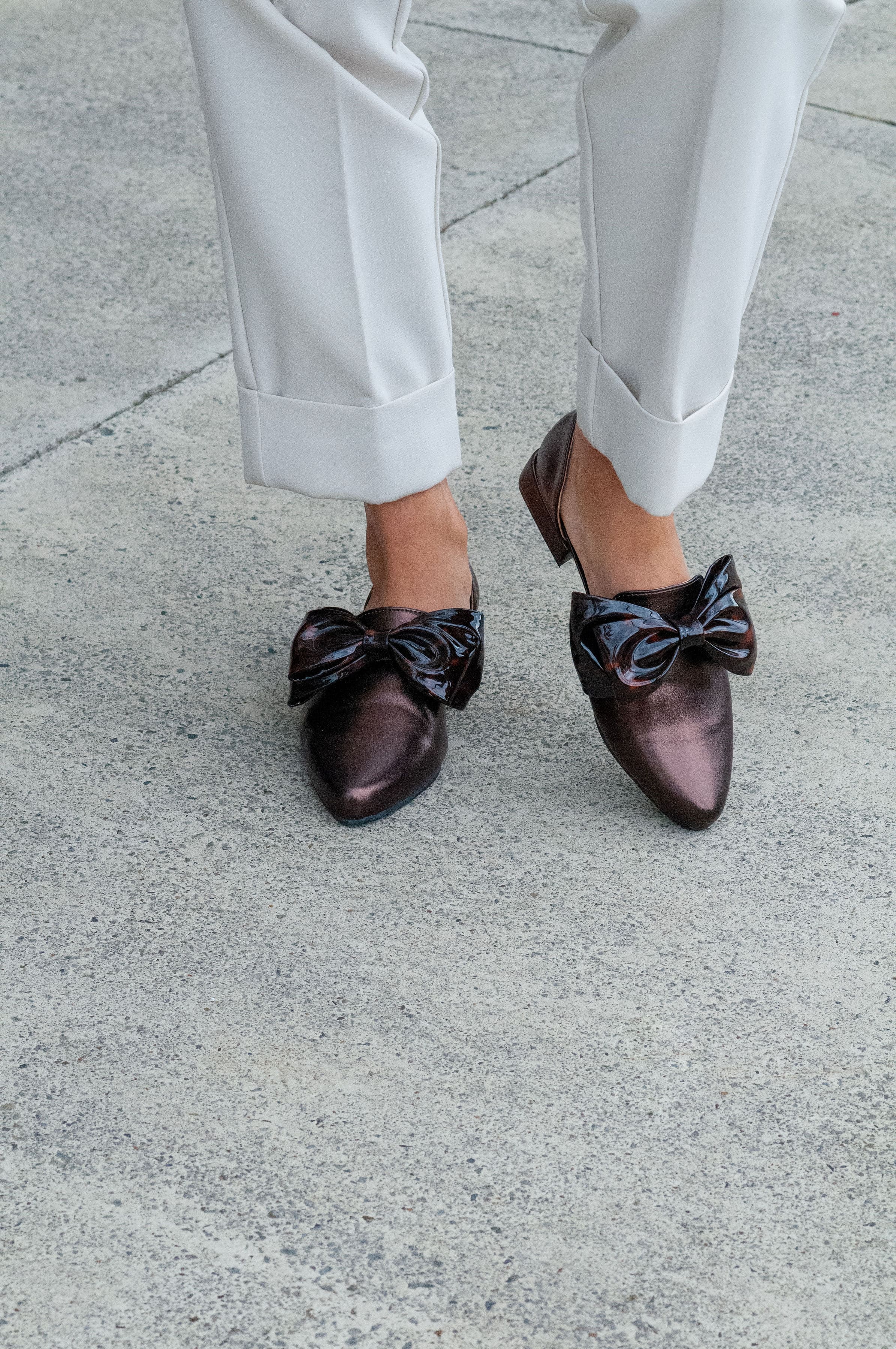 Mocasín Lazo con Detalles Cut-Out Metal-Moka