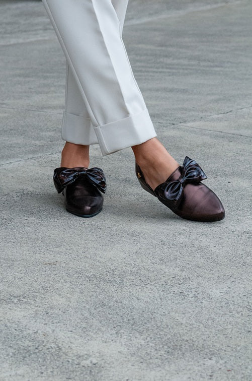 Mocasín Lazo con Detalles Cut-Out Metal-Moka